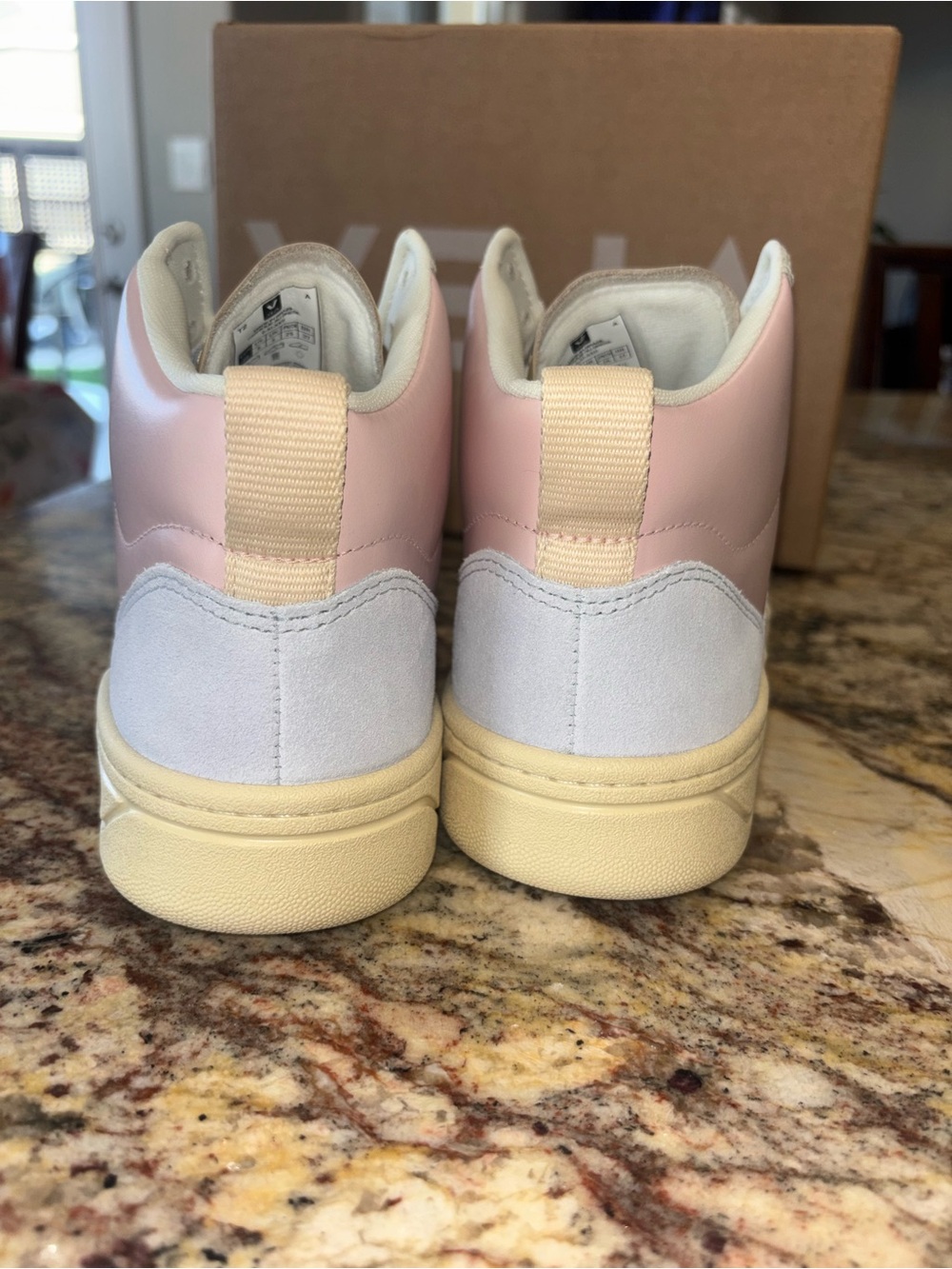 Veja V-15 Hightop Sneakers NEW IN BOX - Picture 9 of 11